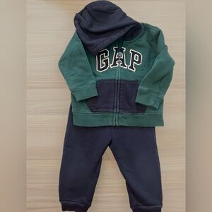GAP Forest Green and Navy Baby Outfit